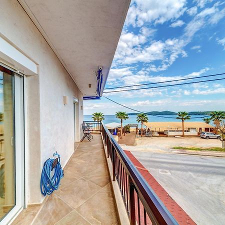 Upper Deck Apt. Apartman Néa Péramos Kültér fotó