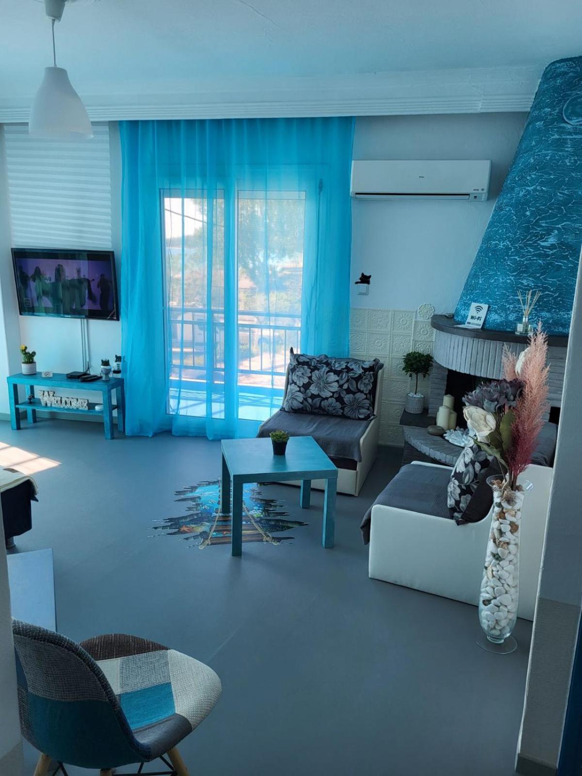 Upper Deck Apt. Apartman Néa Péramos Kültér fotó